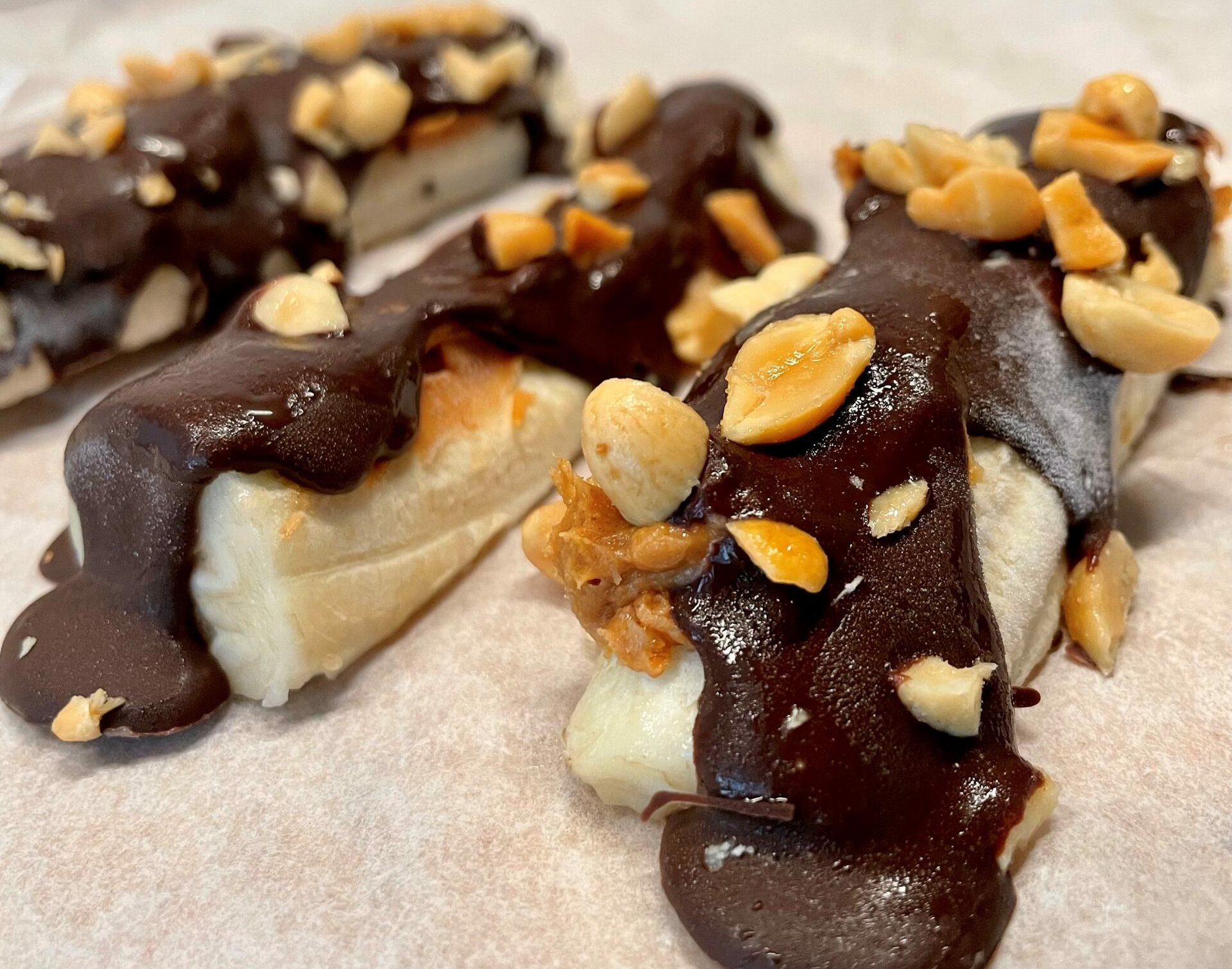 banana snickers ice cream bar - a delicious nicecream banana version.