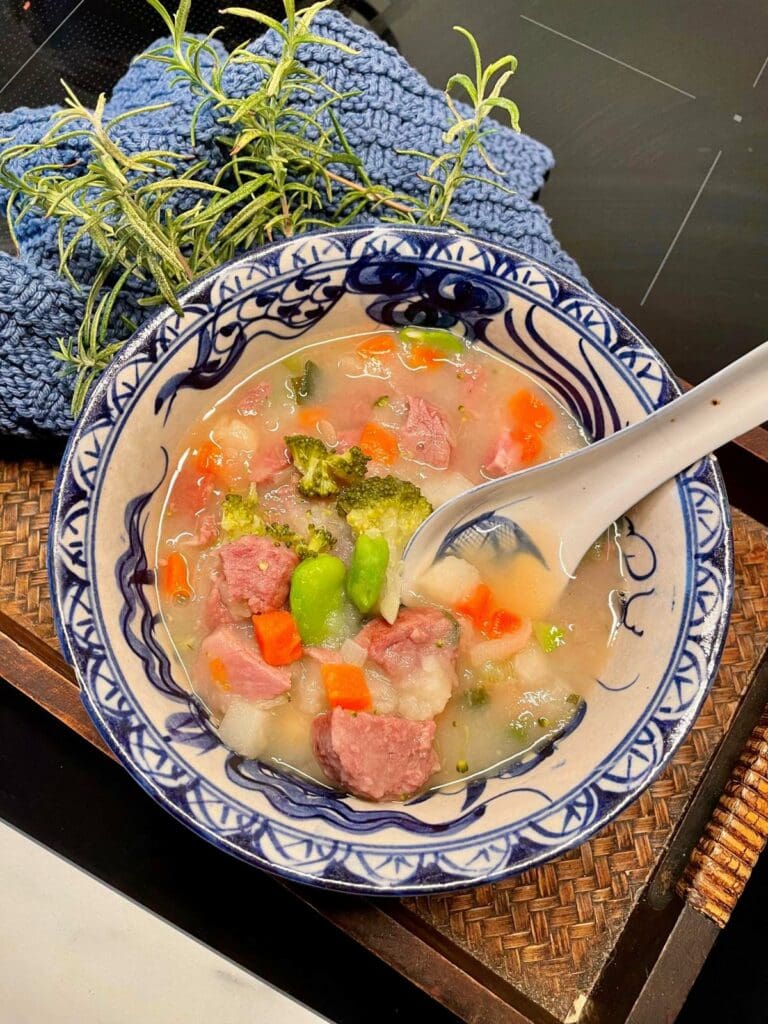 Gut healthy meat and vegetable soup