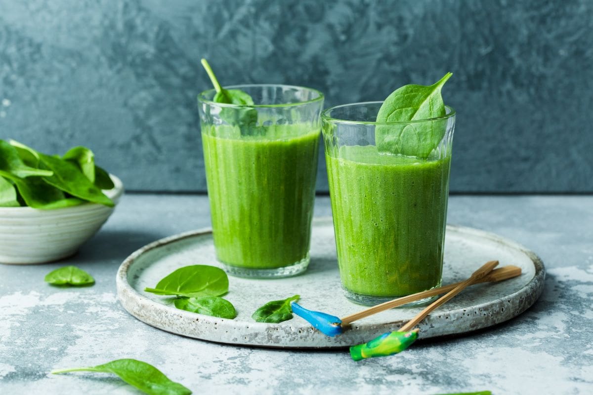 Green power smoothie or spinach ginger smoothie