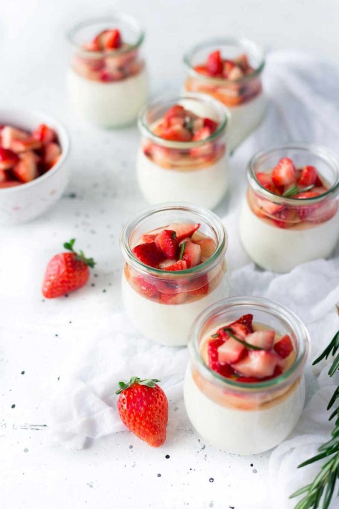 Try our favourite foodie healthy hack today. Discover the very best kefir brands and 9 awesome health benefits of both kefir milk and kefir yogurt